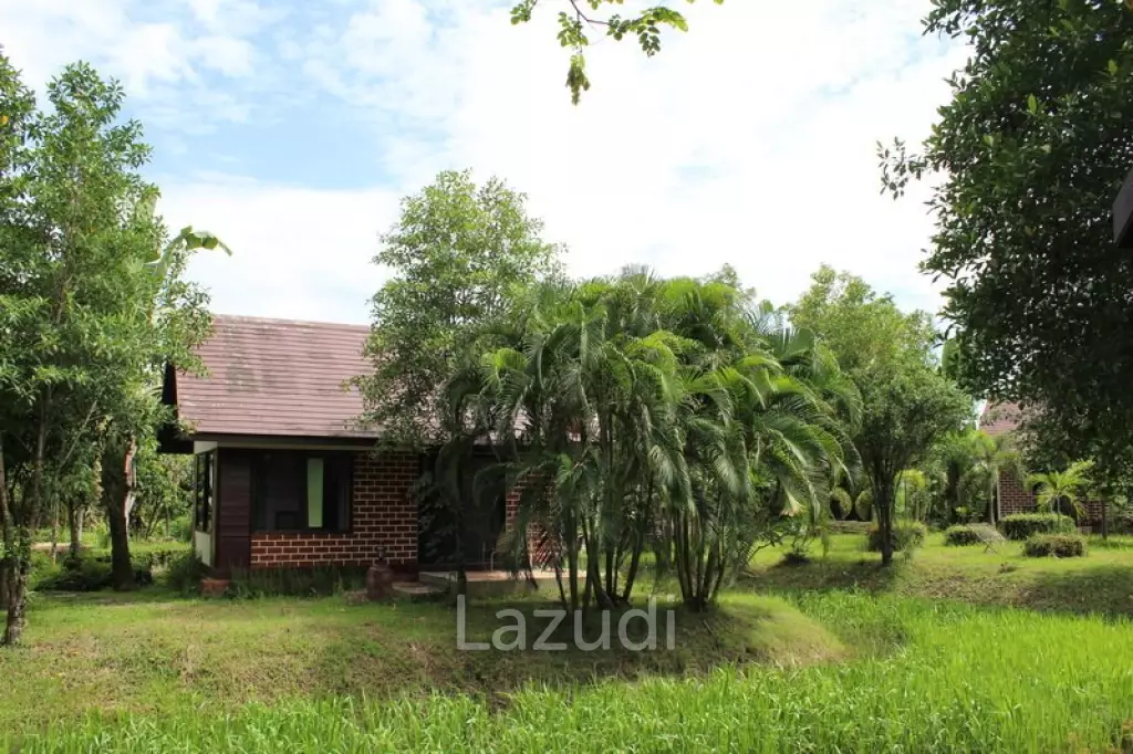 32 Villas Resort for Sale