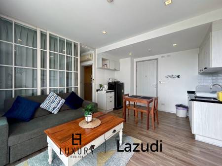 Summer Condo : 1 Bedroom Condo With Pool View