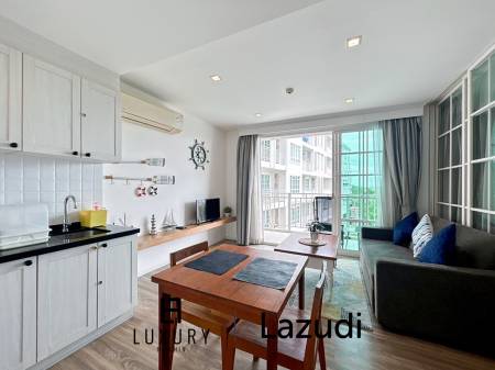 Summer Condo : 1 Bedroom Condo With Pool View