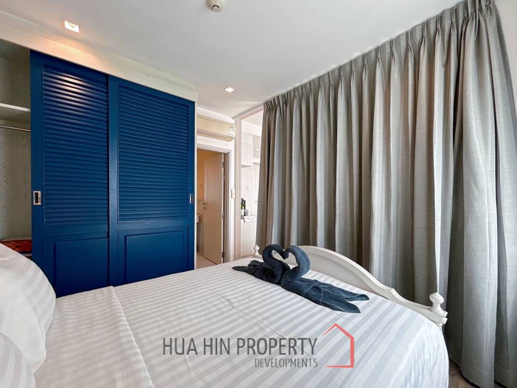 Summer Condo : 1 Bedroom Condo With Pool View