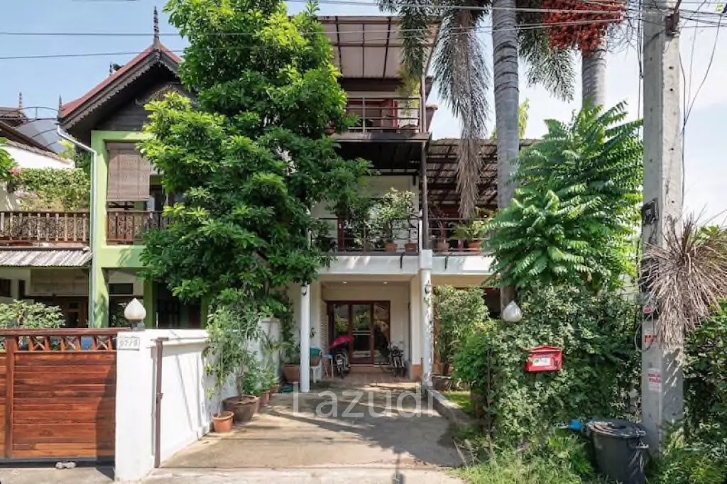 Townhouse in prime location for Sale