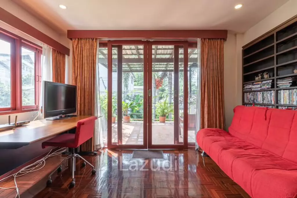 Townhouse in prime location for Sale