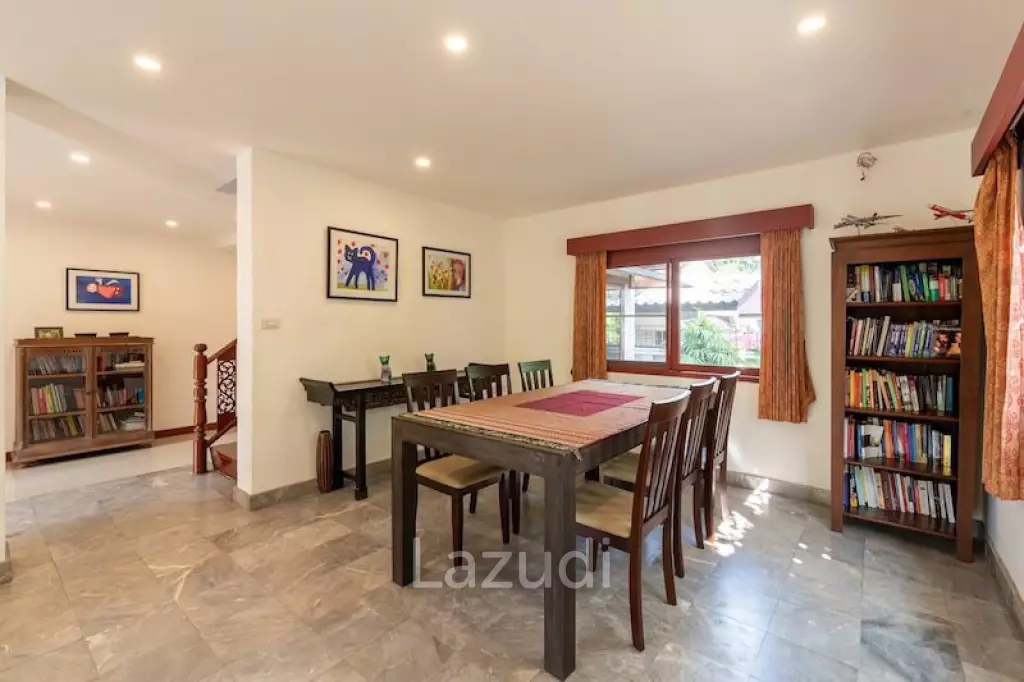 Townhouse in prime location for Sale