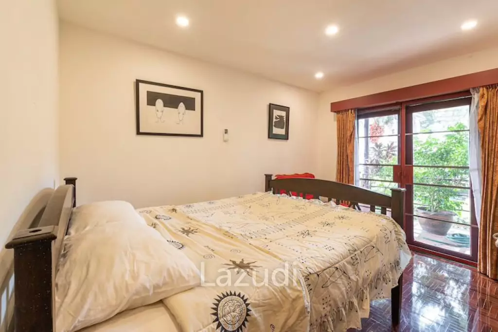 Townhouse in prime location for Sale