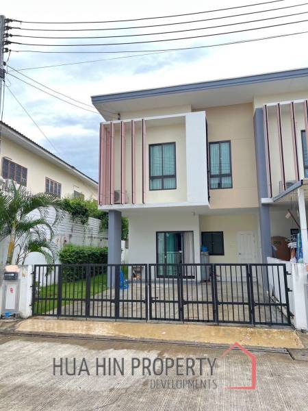La Vallee 3 : 2 Storey 3 Bedroom Townhouse