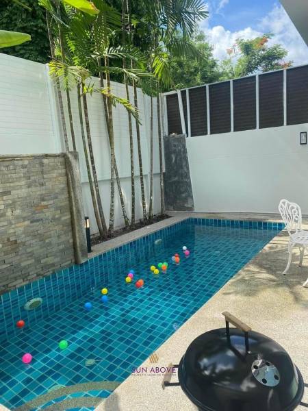 Luxury Two Bedroom Villa near Robinson Life Style Thalang