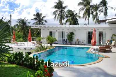 Beautiful 2-Bedroom with Pool Access near Promthep Cape, Rawai