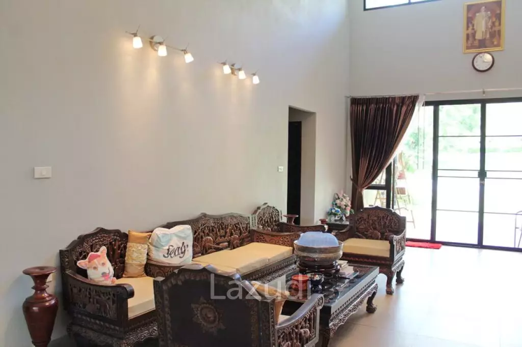 Beautiful house in nature for Sale