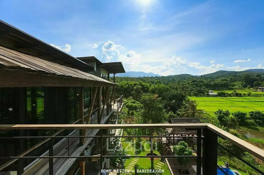 Luxury 4 Bedroom House with Infinity Pool