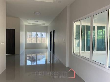 3 Bed 2 Bath House For Sale In Pran Buri