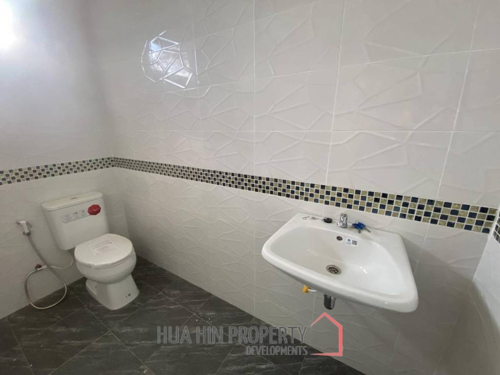 3 Bed 2 Bath House For Sale In Pran Buri