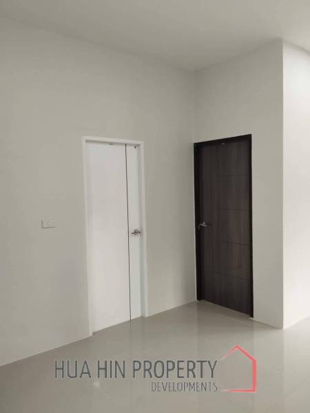 3 Bed 2 Bath House For Sale In Pran Buri