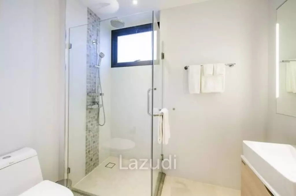 Pool View 1-Bedroom 40 SQ.M Diamond Condominium Bangtao