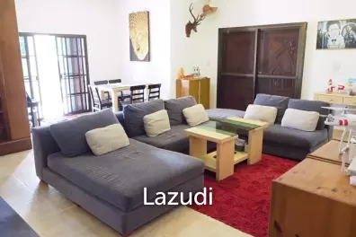 Spacious 5-Bedroom Villa For Sale In Kathu