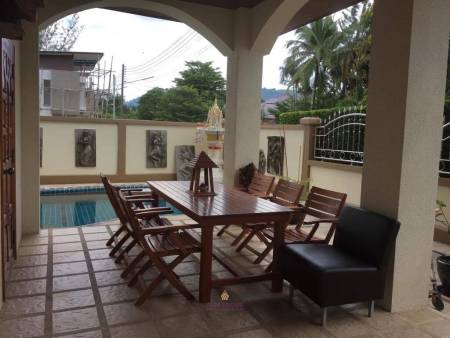 Spacious 5-Bedroom Villa For Sale In Kathu