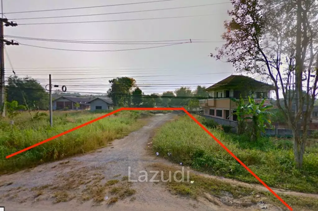 Land on Phahonyothin Road for Sale