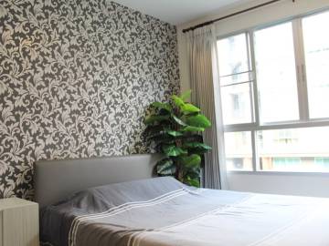 Condo opposite side of Central Plaza for Rent