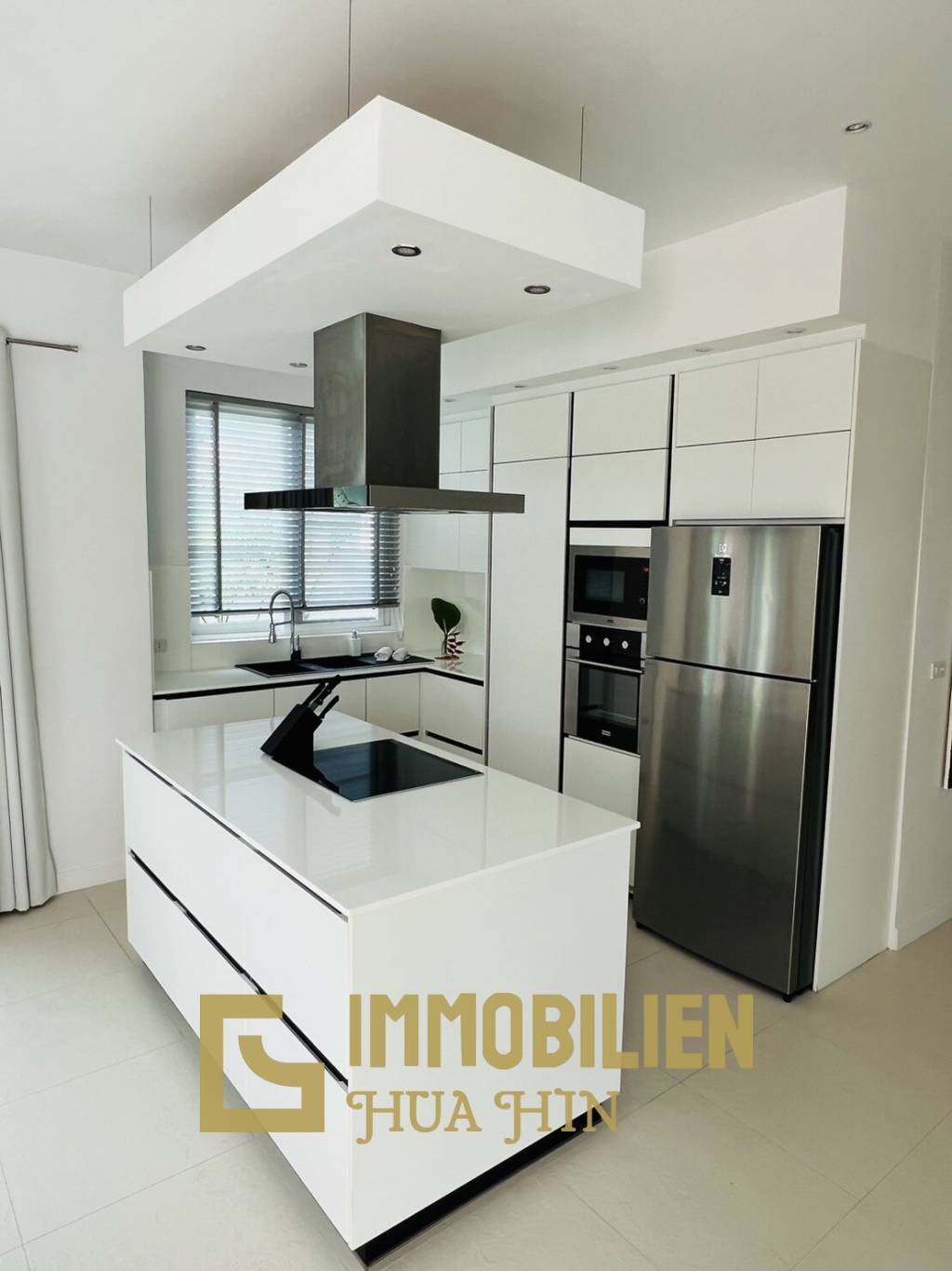 741 metro cuadrado 4 ` 3 Baño Villa de Venta