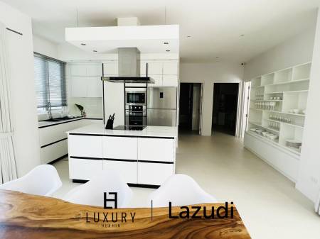 741 metro cuadrado 4 ` 3 Baño Villa de Venta