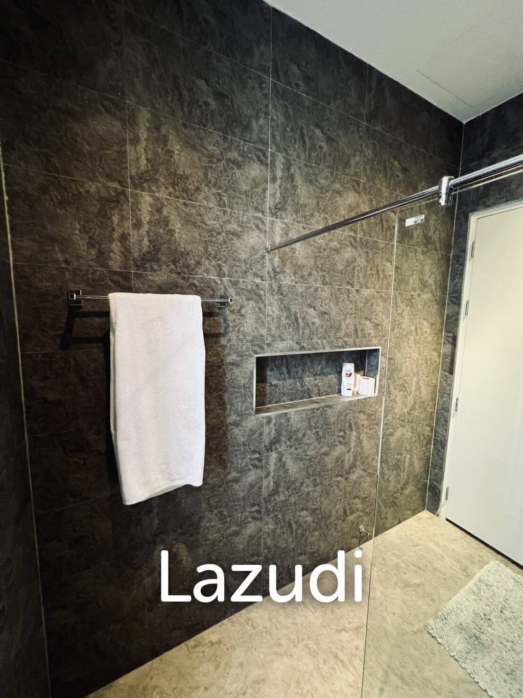 Woodlands: Freehold 4 Bedroom Pool Villa