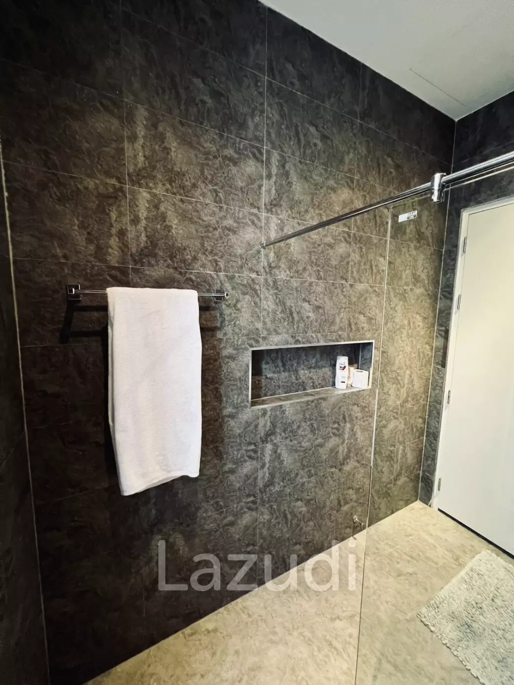 Woodlands: Freehold 4 Bedroom Pool Villa