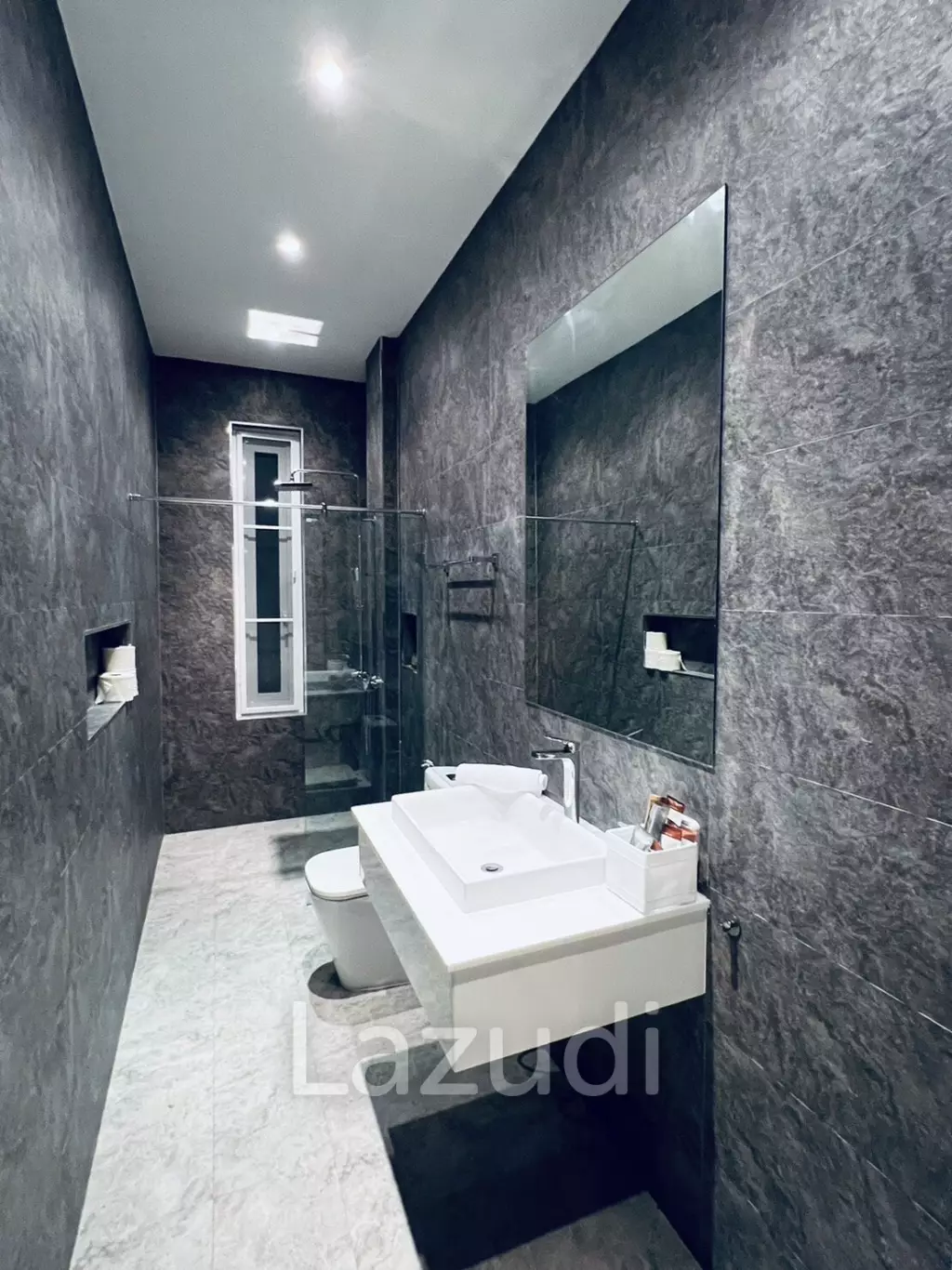 Woodlands: Freehold 4 Bedroom Pool Villa