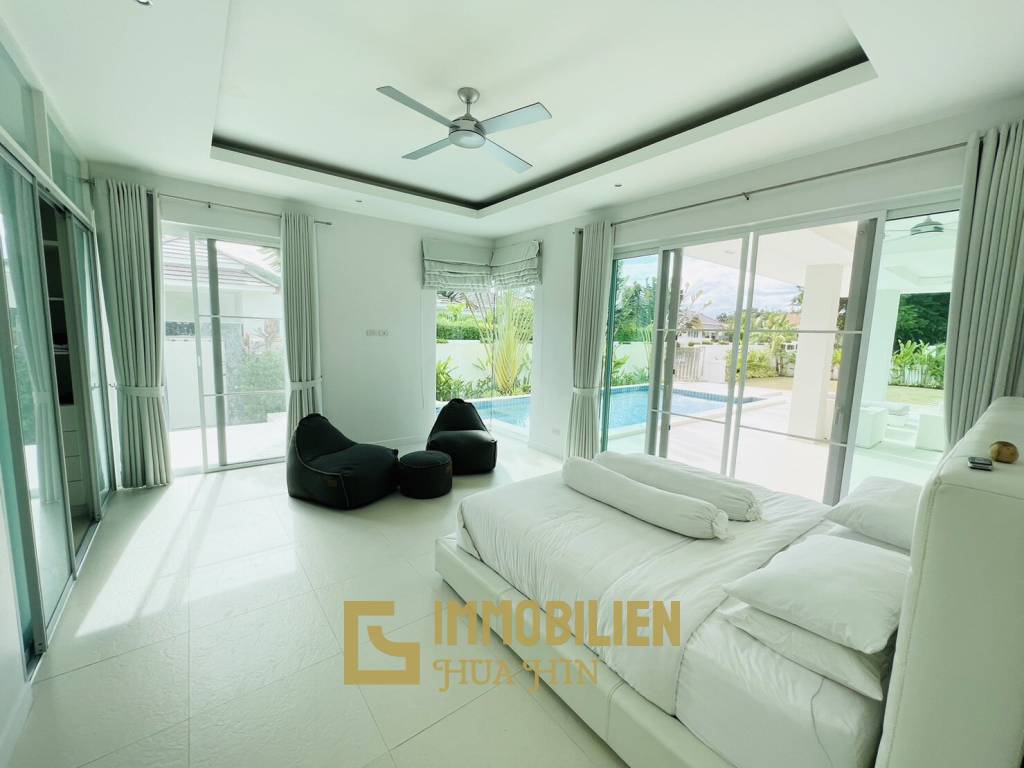 Woodlands: Freehold 4 Bedroom Pool Villa