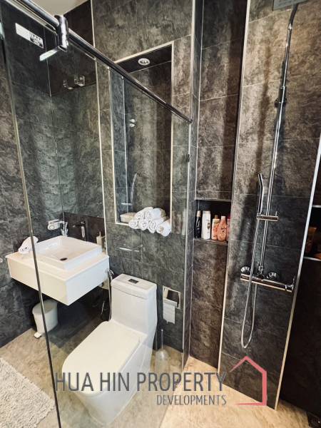 Woodlands: Freehold 4 Bedroom Pool Villa