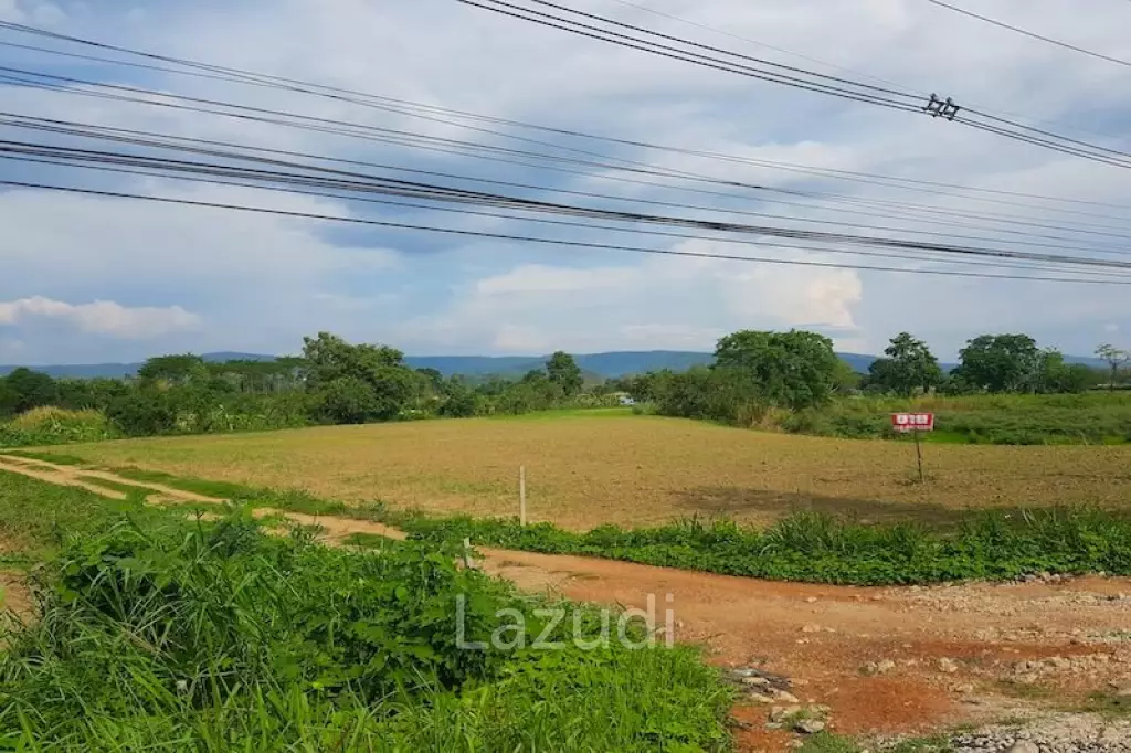 3 Rai on Phahonyotin Road for Sale