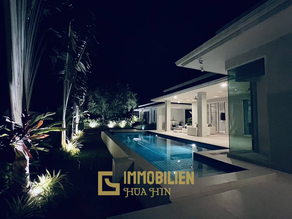 Woodlands: Freehold 4 Bedroom Pool Villa