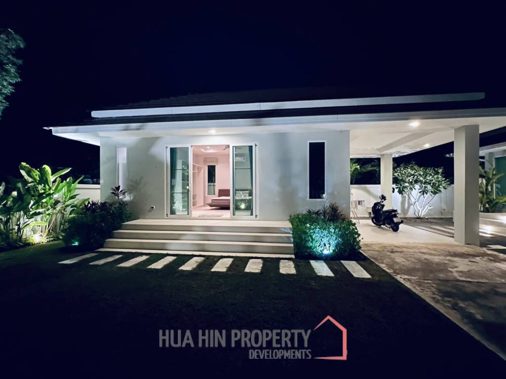 Woodlands: Freehold 4 Bedroom Pool Villa