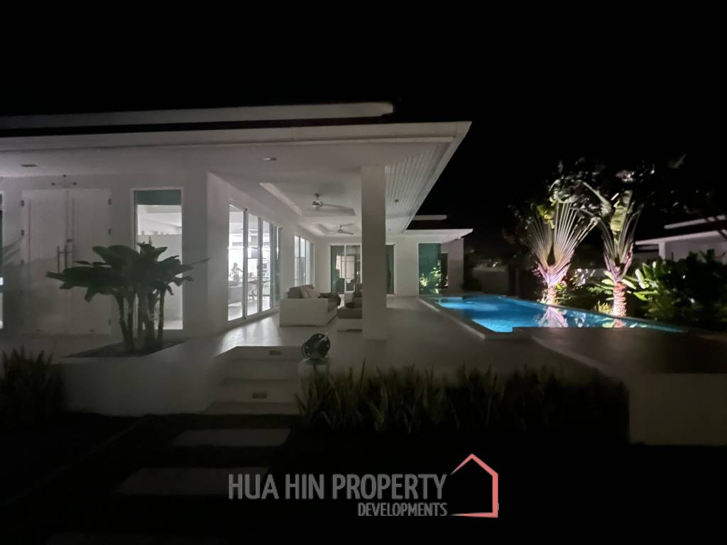 Woodlands: Freehold 4 Bedroom Pool Villa