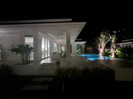 Woodlands: Freehold 4 Bedroom Pool Villa