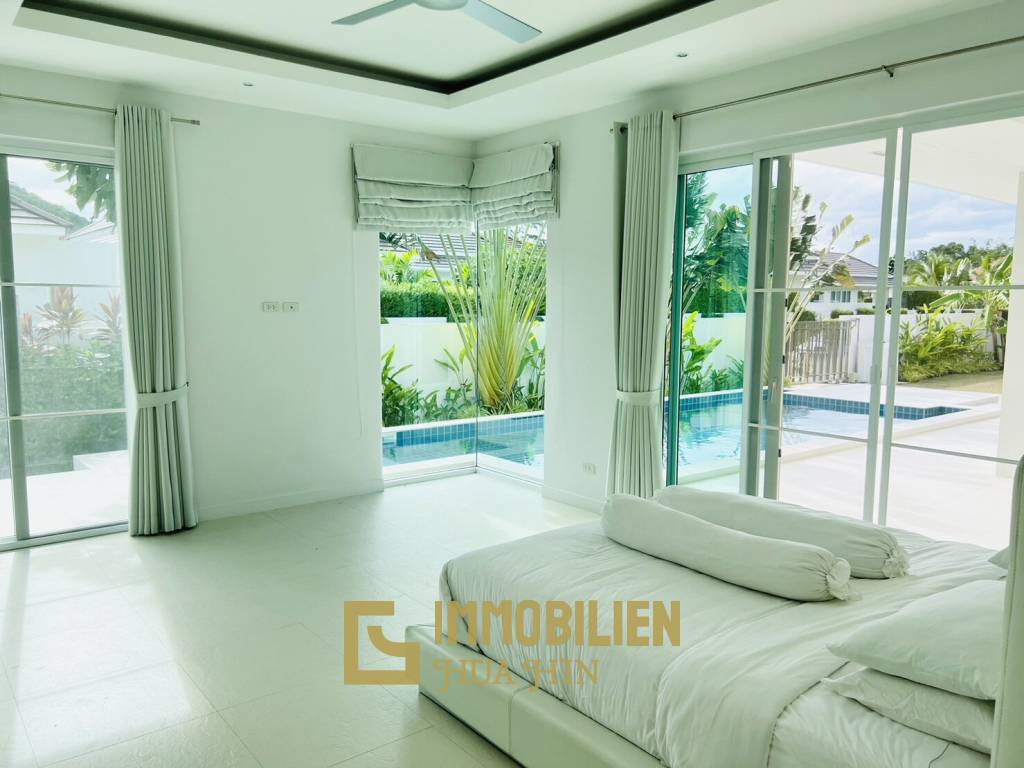 Woodlands: Freehold 4 Bedroom Pool Villa