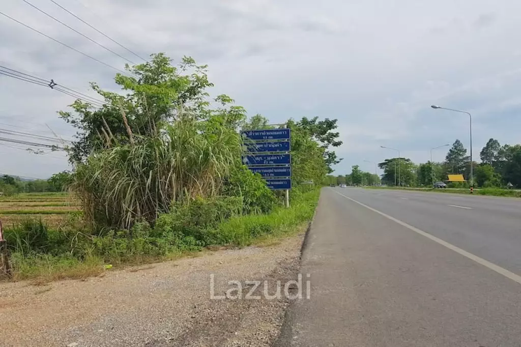 20 Rai on Phahonyotin Road side