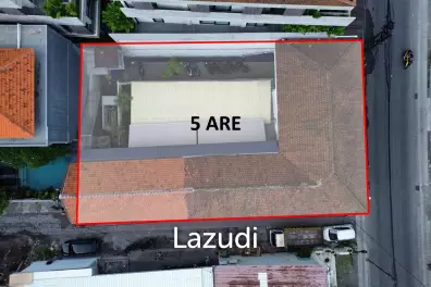 EXPANSIVE COMMERCIAL LAND IN BERAWA WITH BONUS BUILDING
