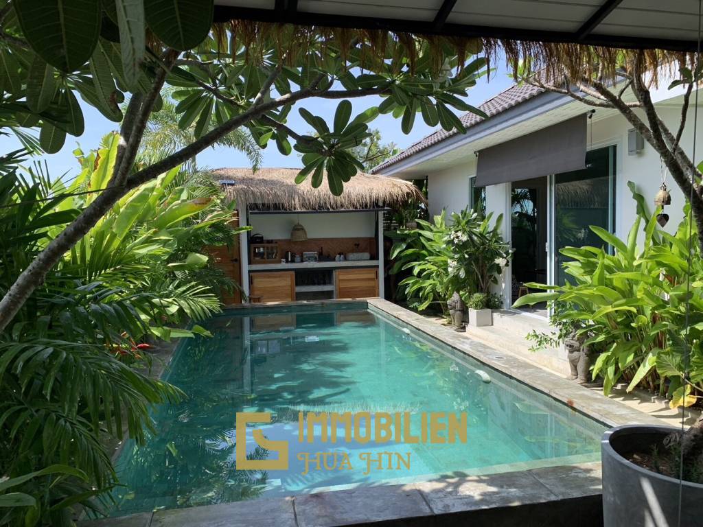 The Village: Wunderschöne Pool Villa im Bali-Stil