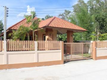 New 2 bedroom House behind Big C for rent