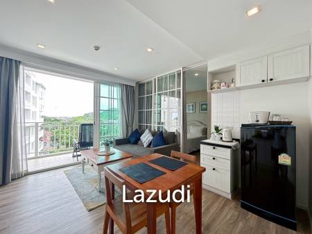 Summer Condo : 1 Bedroom Condo With Pool View