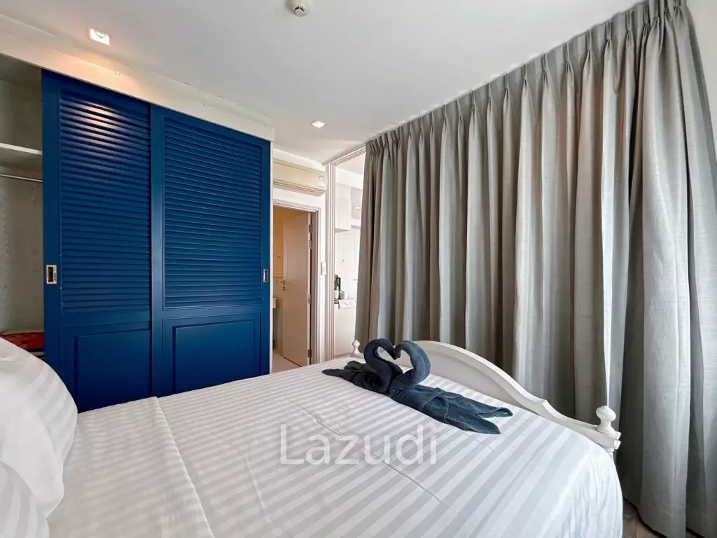 Summer Condo : 1 Bedroom Condo With Pool View