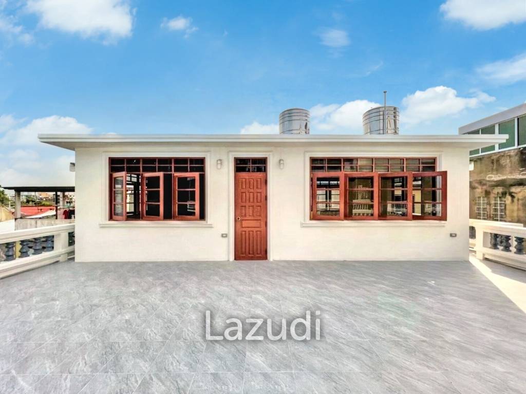 4 Bed 3 bath Detached House IconSiam Bangkok