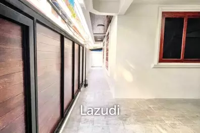 4 Bed 3 bath Detached House IconSiam Bangkok