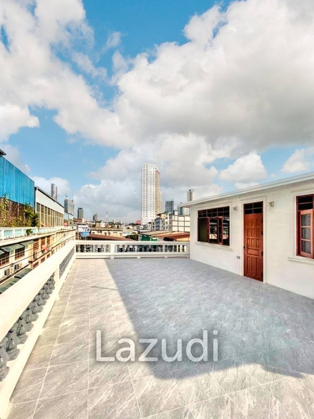 4 Bed 3 bath Detached House IconSiam Bangkok