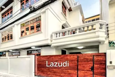 4 Bed 3 bath Detached House IconSiam Bangkok
