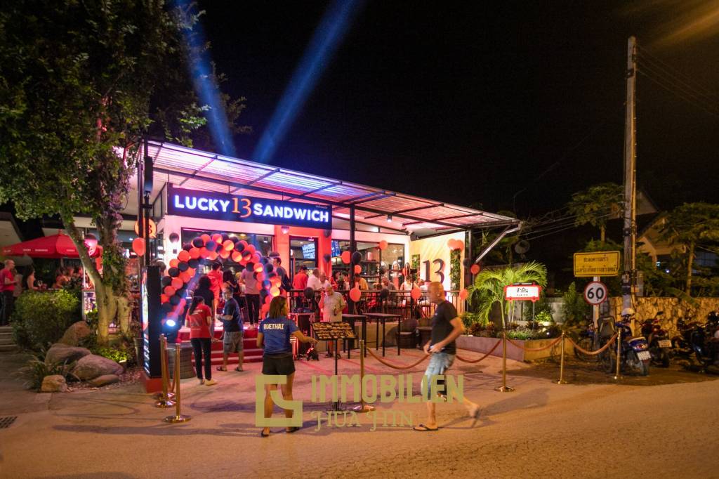 Restaurant Bar à Vendre à Hua Hin à Un Prix Abordable