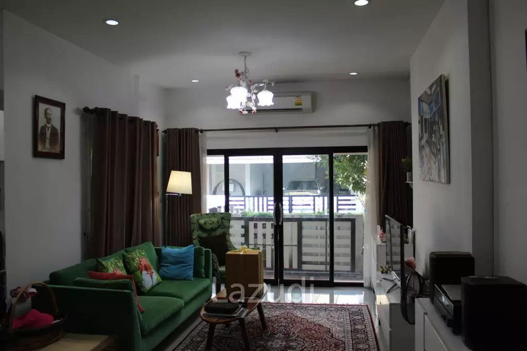 Renovated 3 Berdroom House for Sale