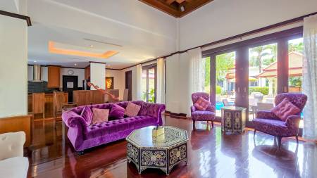 Spacious 4-Bedroom Villa For Sale At Sai Taan Villa