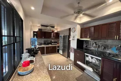 Spacious 5-Bedroom Villa In Chalong