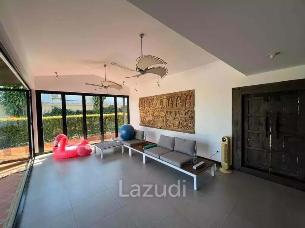 Spacious 5-Bedroom Villa In Chalong