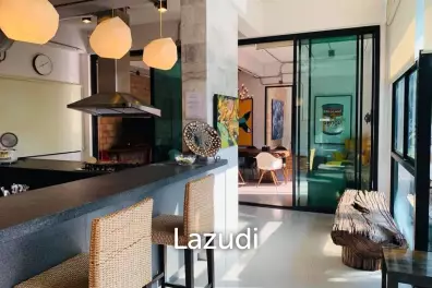 3 Bed 3 Bath 690 SQ.M Baan Klang Muang Grand De Paris Ratchada